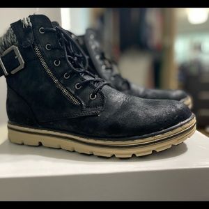 White Mountain Cliff vintage style boots